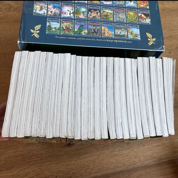 Magic Tree House Book Series, Merlin Missions (#1-25 set) - Picture 3 of 11